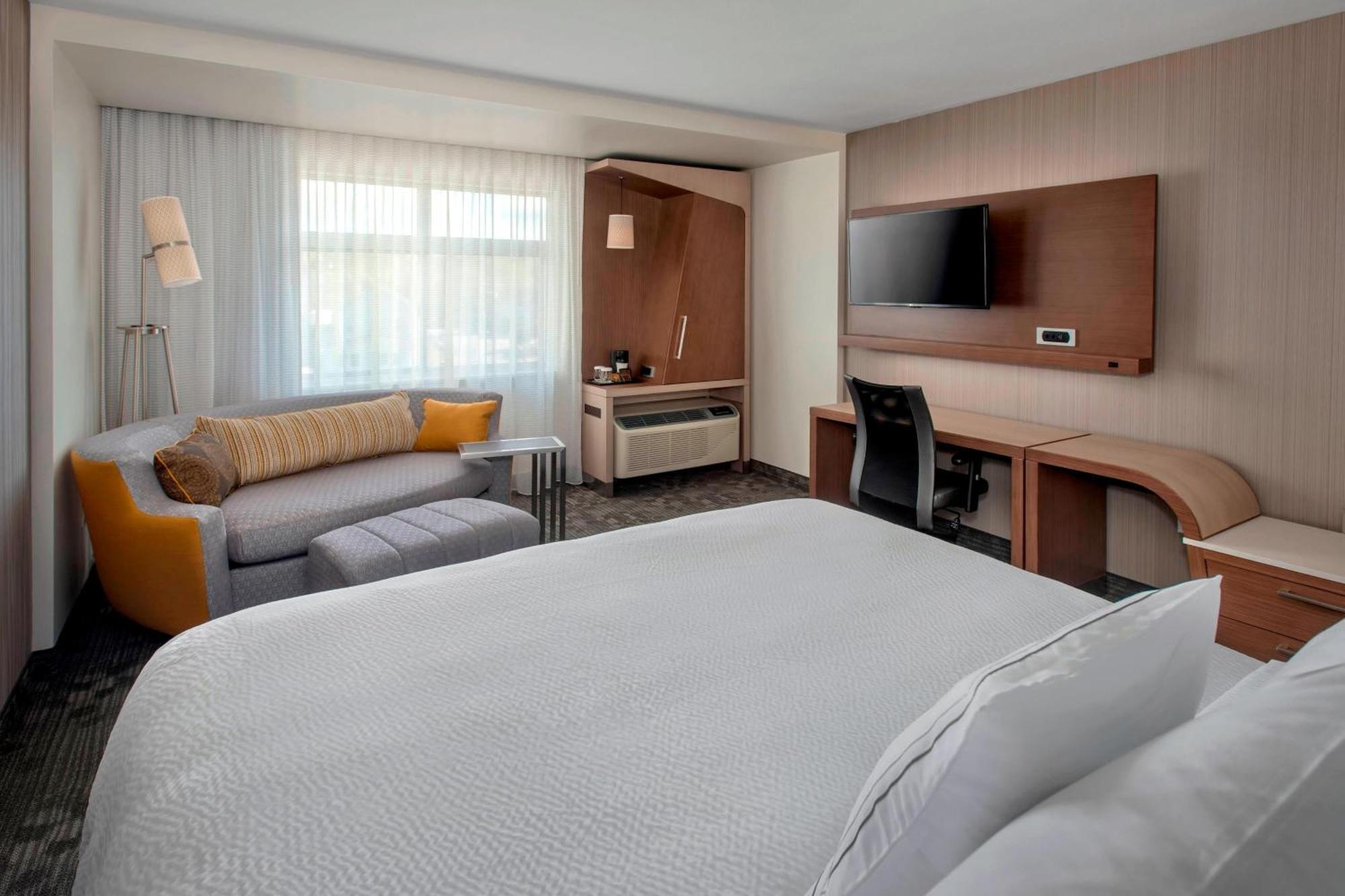 Courtyard By Marriott Schenectady At Mohawk Harbor Hotell Eksteriør bilde
